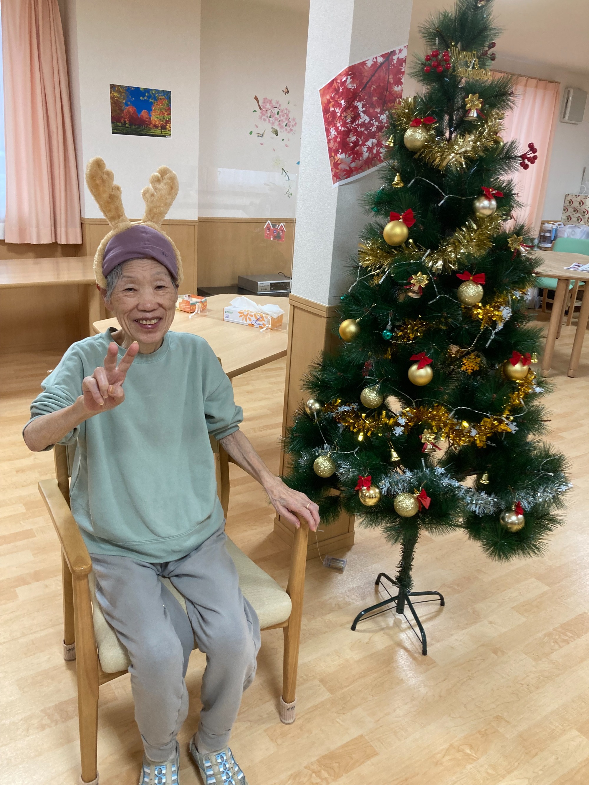 写真：利用者様とスタッフ