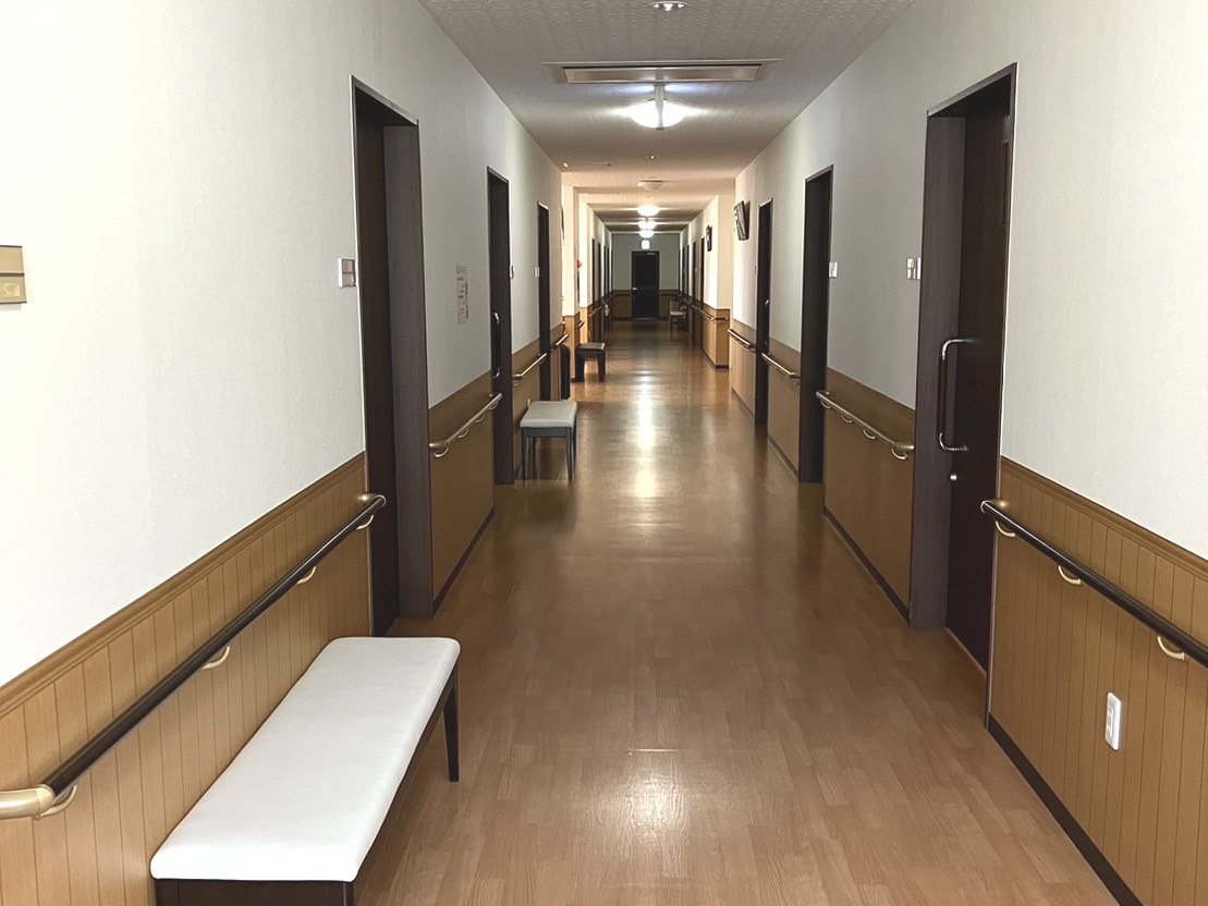 写真：廊下、エレベーターなどの共有スペース